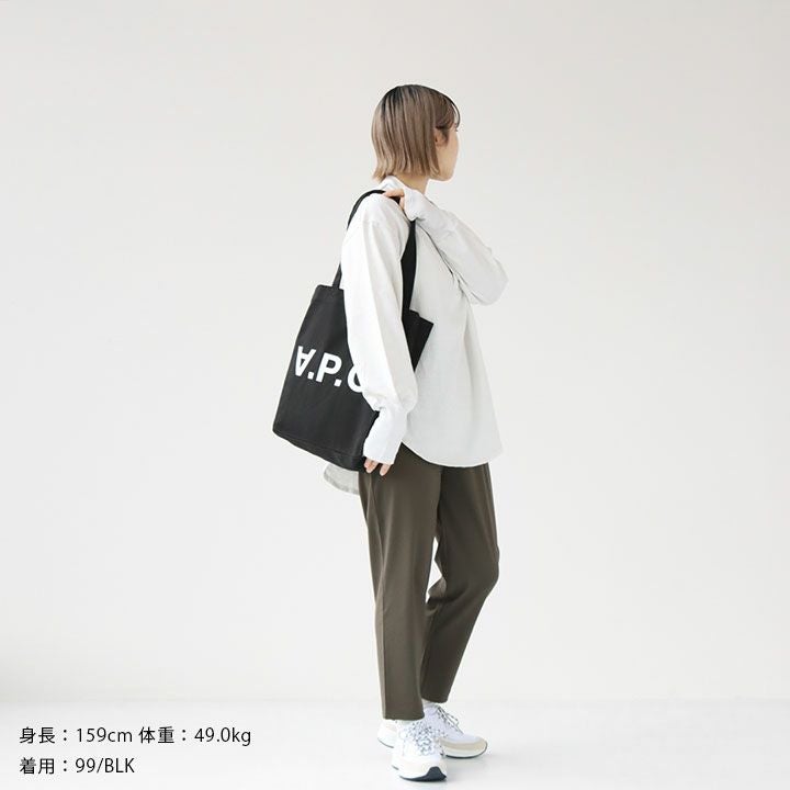 新品 A.P.C. TOTE LAURE BLACK LOGOキャンバス A.P.C.(アーペーセー) キャンバストート(TOTE-LAURE)の通販｜NEWS
