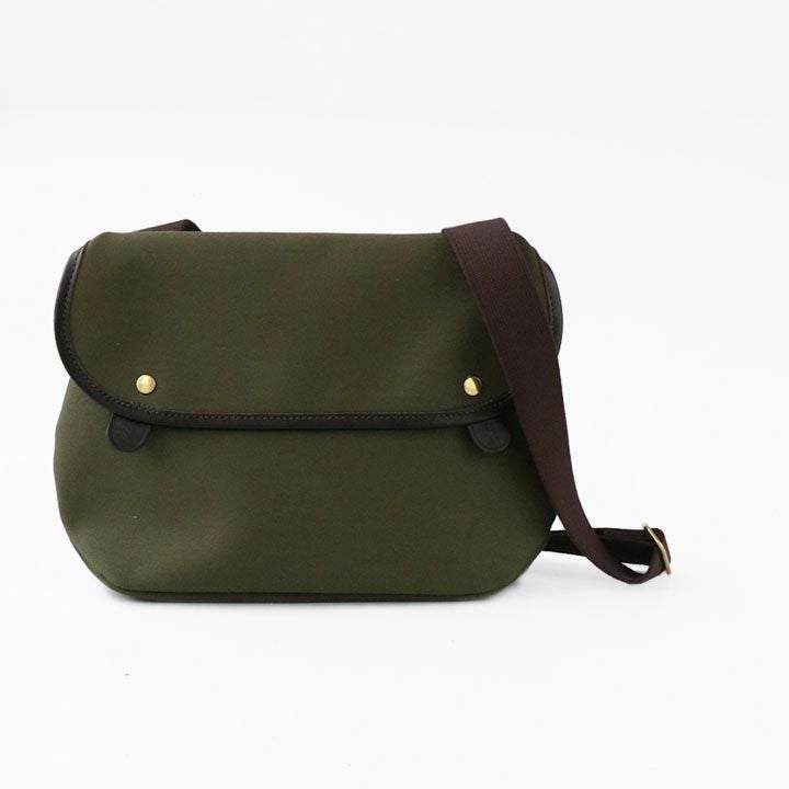 Brady(ブレディ) AVONショルダーバッグ(AVON)の通販｜NEWS(ニューズ