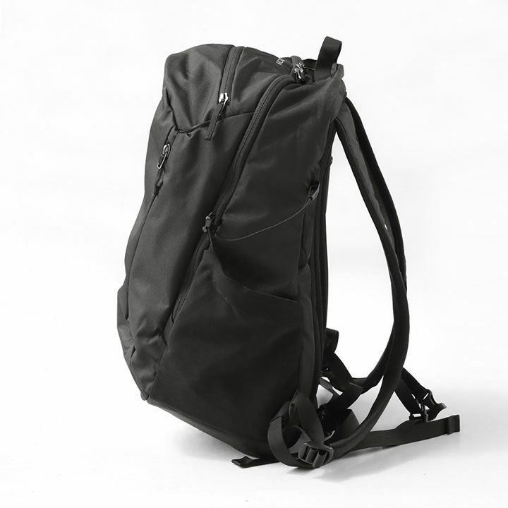 ARC'TERYX アークテリクス｜マンティス 26 バックパック X9825の通販