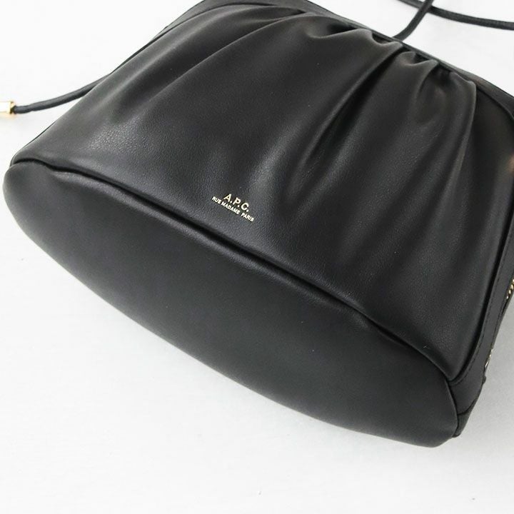 A.P.C.(アーペーセー) NINON ドローストリング ショルダーバッグ