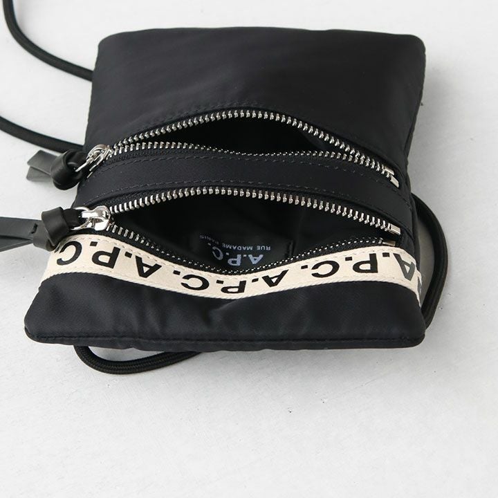 【美品】A.P.C REPEATネックポーチ レアなエコバッグ付き A.P.C.(アーペーセー) Repeat ネックポーチ(NECKPOUCHREPEAT)の通販