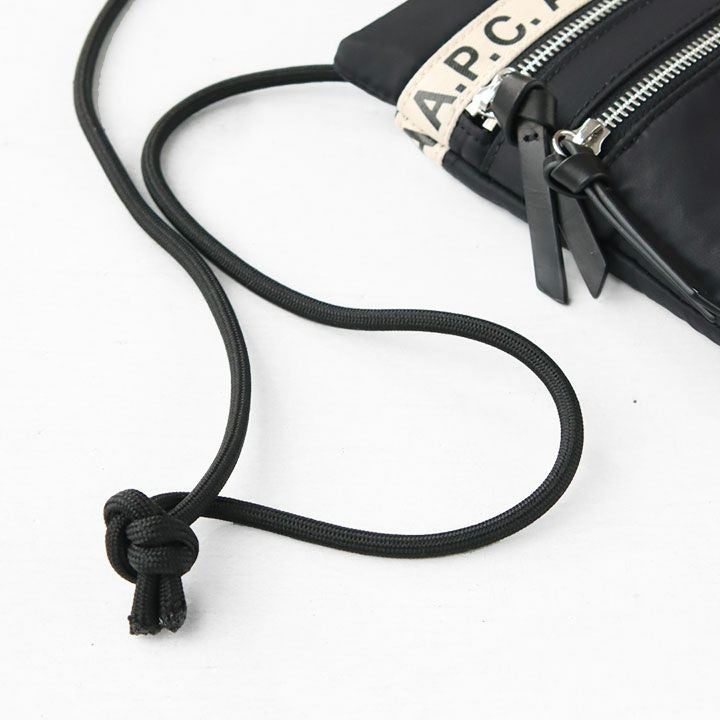 A.P.C NECK POUCH REPEAT ネックポーチ Repeat ネックポーチ｜バッグ｜A.P.C. | アーペーセー日本公式