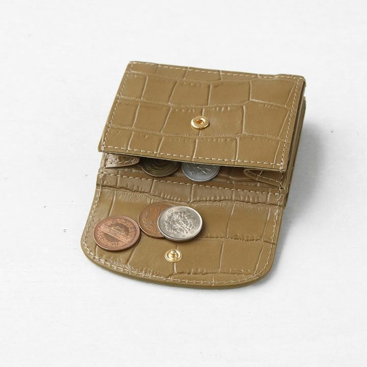 A.P.C.(アーペーセー) Geneve 三つ折りウォレット(GENEVE-TRIFOLD-CR