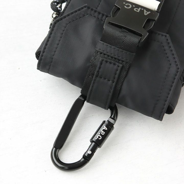 A.P.C.(アーペーセー) Trek クロスボディ ポーチ(CROSSBODYPOUCH)の