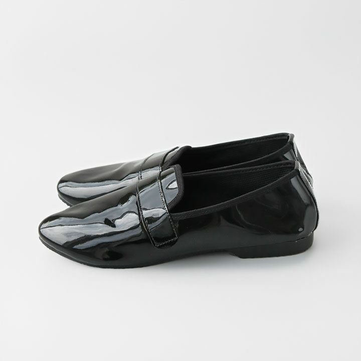 CROWN(クラウン) パテントレザーホールカット フラットシューズ