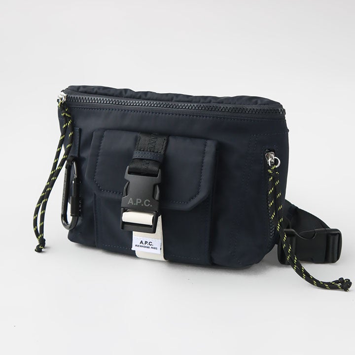A.P.C.(アーペーセー) Trek ヒップバッグ(BANANEHIPBAG)の通販｜NEWS 