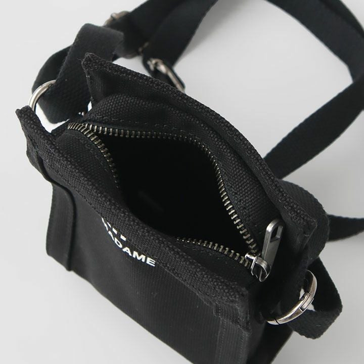 <お値引き> A.P.C.  レザー　ショルダーバッグ ネックポーチ A.P.C.（アーペーセー） バッグ ショルダーバッグ ネックポーチ ミニ