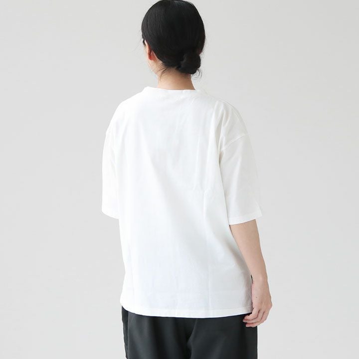 後ろ姿 背面のシルエット